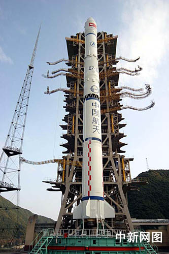 中国在太原卫星发射中心用“长征二号丙”运载火箭，成功将中国第二颗海洋环境监测卫星“海洋一号B”发射升空。