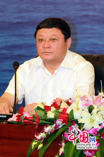 我国载人潜水器海试下潜3700米 跻身世界前沿