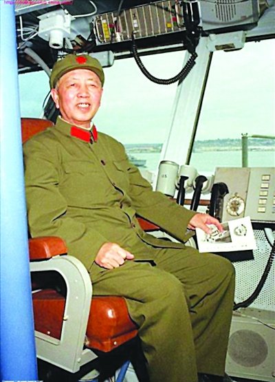 中国航母之父刘华清：不建航空母舰死不瞑目