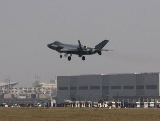 资料图:中国空军国产歼20战机试飞