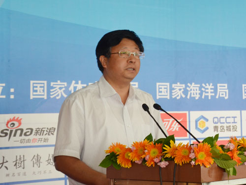 青岛市委常委、副市长秦敏致闭幕词