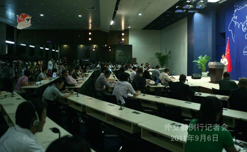 姜瑜：承认利比亚“过渡委”需水到渠成(图)