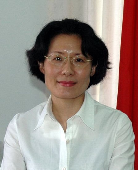三女性主导对菲斡旋：柔中带刚是中国外交风格