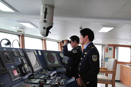 今年3月，“海监50”船和“海监66”船进入钓鱼岛海域进行例行巡航。（资料图）
