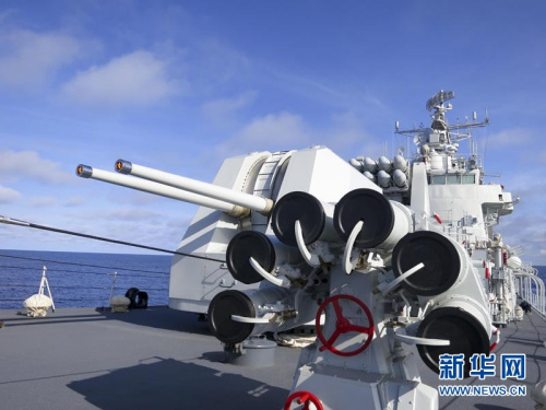 中国海军舰队穿越宫古海峡进入太平洋