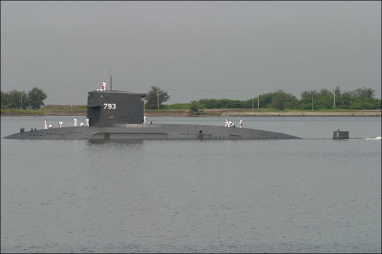 台海军海龙号潜艇