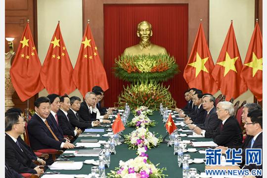 11月5日，中共中央总书记、国家主席习近平在河内同越共中央总书记阮富仲举行会谈。 新华社记者李学仁摄