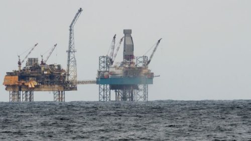 外媒：挪威巨浪冲击中海油服钻油平台致一人死亡