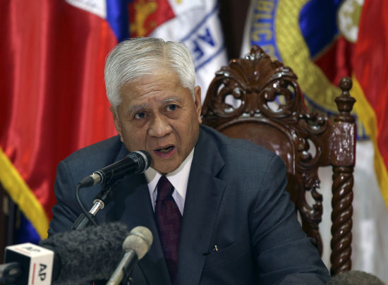 菲律宾外长艾伯特·德尔·罗萨里奥（Albert del Rosario）