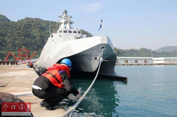 美媒称台湾大造导弹艇对抗解放军 最终会成靶子