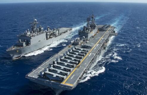美海军两艘大型军舰抵达韩国 为韩撑腰