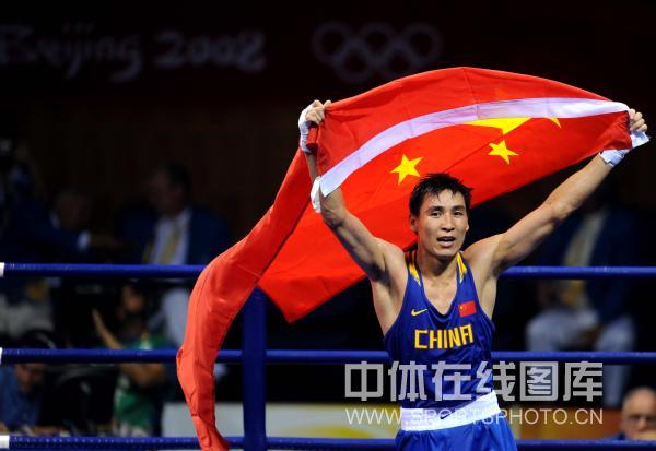 图文-拳击男子81公斤级 张小平夺中国第51金