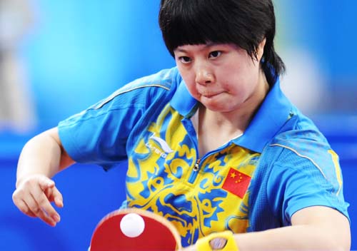 乒乓球女子单打F9级 中国选手雷丽娜、刘美丽包揽金银