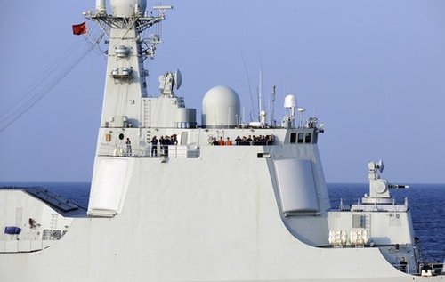 中国海军护航编队半月遭遇3次海盗袭击