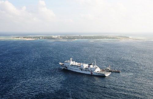 “和平方舟”号抵西沙群岛 将对岛礁军民进行巡诊