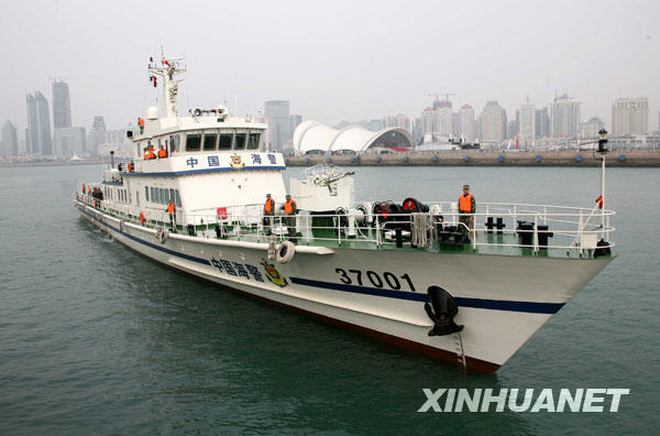 12月4日，新型海警巡逻舰驶离青岛奥帆码头投入海上巡逻。