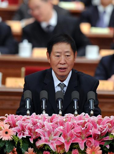 3月7日,全国政协十一届三次会议在北京人民大会堂举行第二次全体会议。这是王巨禄委员作《重点支持产粮大县率先实现城乡一体化发展》的发言。 新华社记者 李涛 摄