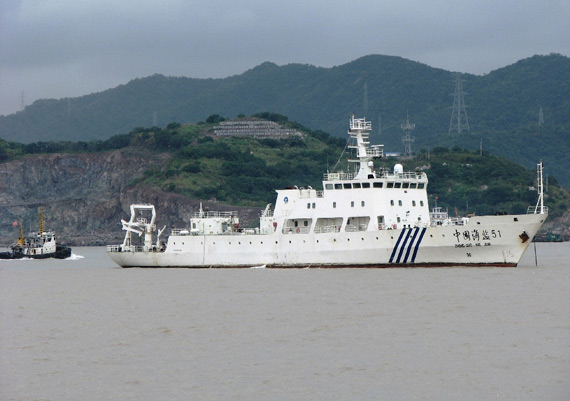 日本海上保安厅巡视船企图碰撞中国海监船(图)