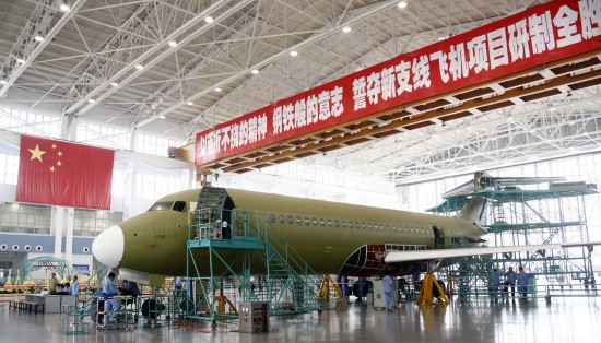 6月6日，一架ARJ21新支线飞机在上海飞机制造有限公司总装。