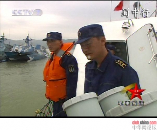 震撼：首见中国海军022发射反舰导弹画面[组图]