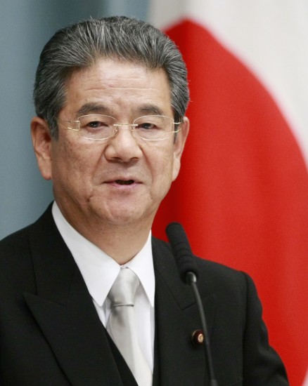 9月16日，在日本首都东京的首相官邸，新任日本防卫大臣北泽俊美出席记者会。新华社记者任正来摄