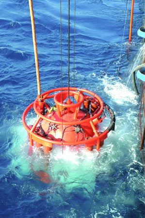 “海底神舟”服役：中国饱和潜水能力达到300米