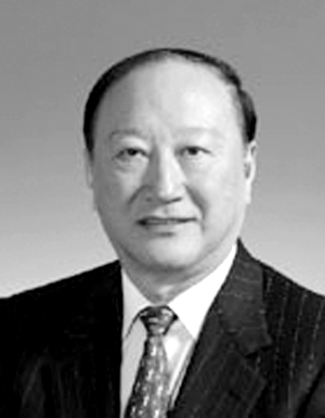 徐匡迪，工科教授，又懂经济，属典型的专家型官员