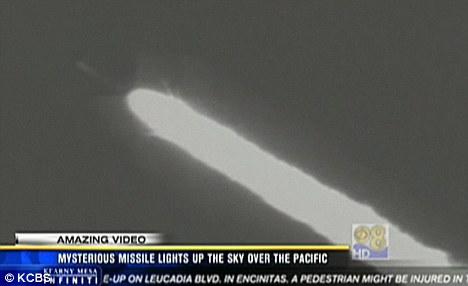 范登堡空军基地证实曾在5日发射一枚德耳塔II火箭,但这一次的导弹发射与他们没有半点关系。 范登堡空军基地证实曾在5日发射一枚德耳塔II火箭,但这一次的导弹发射与他们没有半点关系。