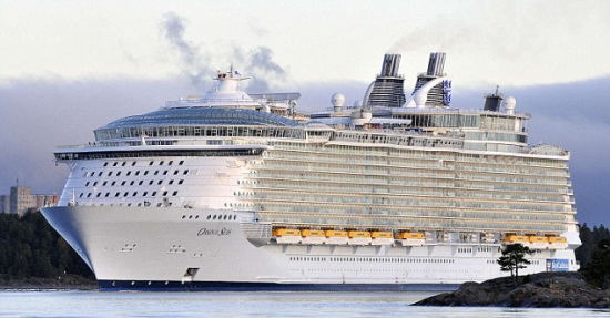 世界最大、最豪华的邮轮“海洋绿洲”号（Oasis of the Seas）
