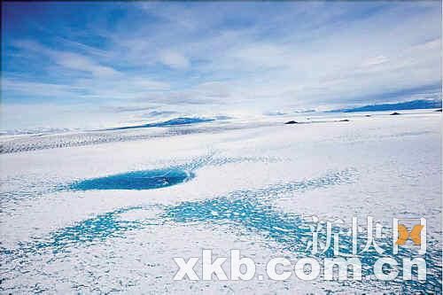夏季的罗斯海，冰层正在融化