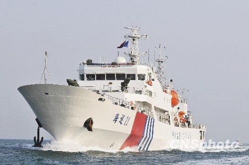 资料图:2009年10月15日，“海巡11”海事巡逻船抵达山东日照，参加全运会日照赛区水上安保。