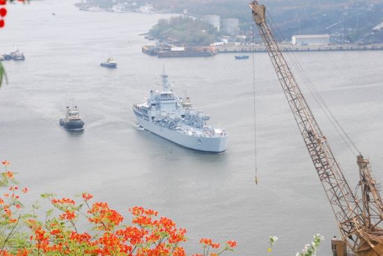 印度海军“艾拉瓦特”号(INS Airavat)两栖攻击舰