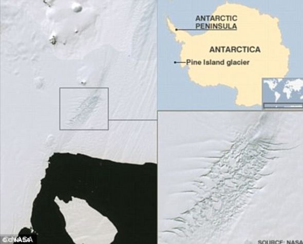 松岛冰川从2001年以来第一次崩解产生冰山。