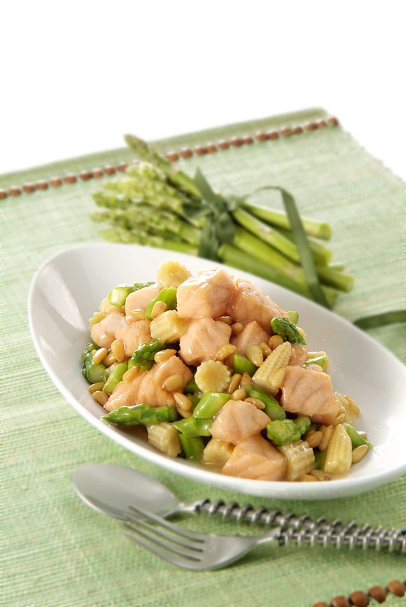松子仁三文鱼粒
