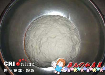 自制美味腊味海鲜比萨·美食中国图片-meishichina.com