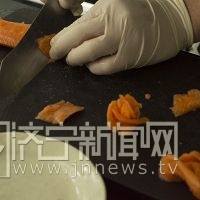 圣诞海鲜寿司的做法图解6