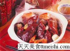 黑椒海鲜德国猪手煲的菜谱图片