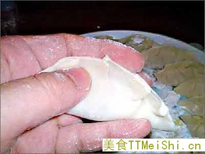 海鲜煎饺的做法图片第4步