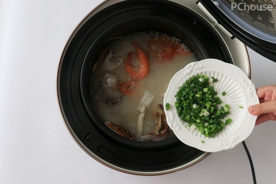 天气渐凉粥来暖胃潮汕地道海鲜米粥