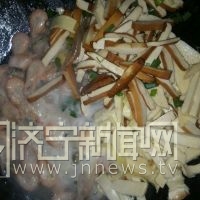 海鲜汤年糕的做法图解4