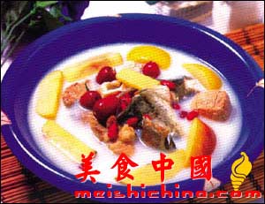 美食中国美食图片·美食厨房·热菜菜谱·苹果炖鱼-meishichina.com