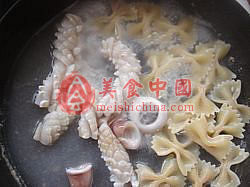 海鲜蝴蝶面沙拉