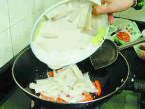 韩式泡菜炒鱿鱼