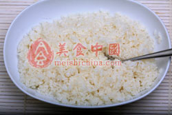 三文鱼北极贝鲜虾寿司