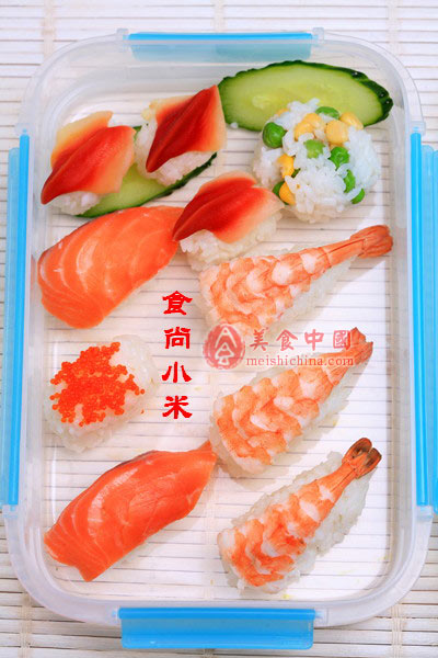 三文鱼北极贝鲜虾寿司