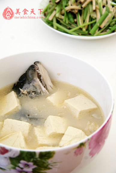 三文鱼头豆腐汤