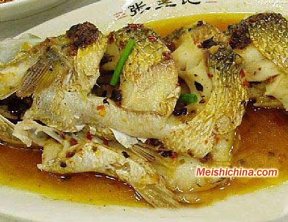 蒸鲈鱼