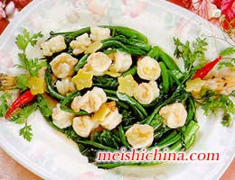 葱白炒虾球·美食中国图片-meishichina.com