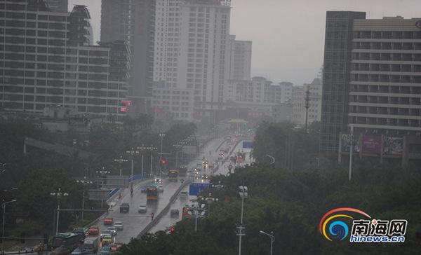 台风“银河”【】日【】时【】分登陆海南 4省区有强风雨