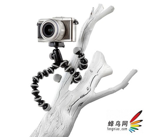 JOBY推出新款Gorillapod HYBRID三脚架